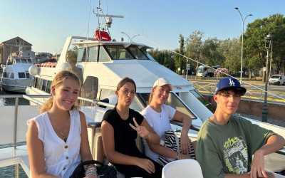 WŁOCHY – Rimini - Hotel Moroni *** . Obóz młodzieżowy 12-18 lat.